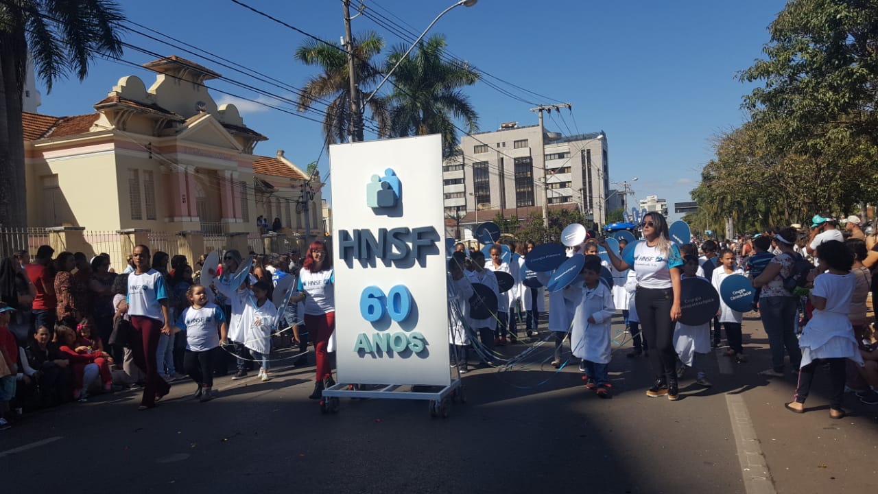 HNSF participa do Desfile Cívico e Estudantil no aniversário de Patos de Minas